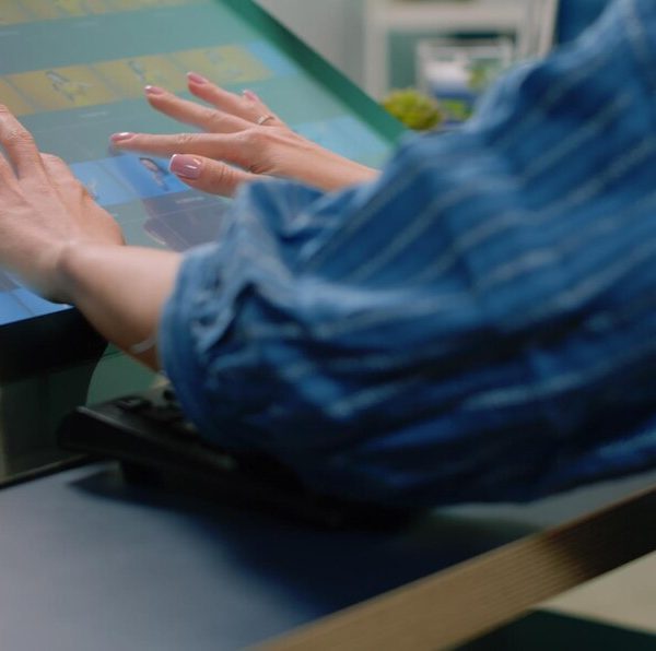 choose label printing company dubai